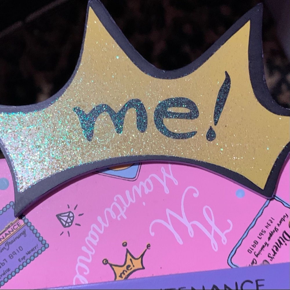DONATED** Mud Pie High Maintenance Crown 👑 Frame - Picture 2 of 15